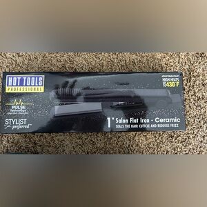 Hot Tools Professional 1" Salon Ceramic Flat Iron BRAND NEW IN BOX